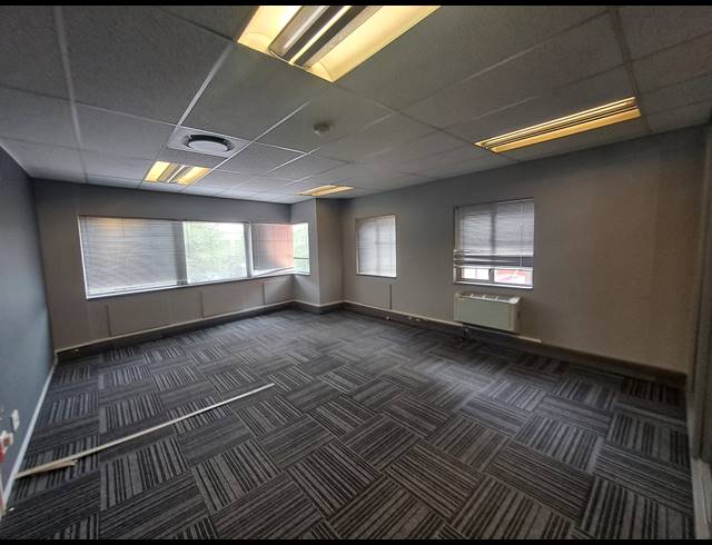 550M² OFFICE TO LET IN ILLOVO